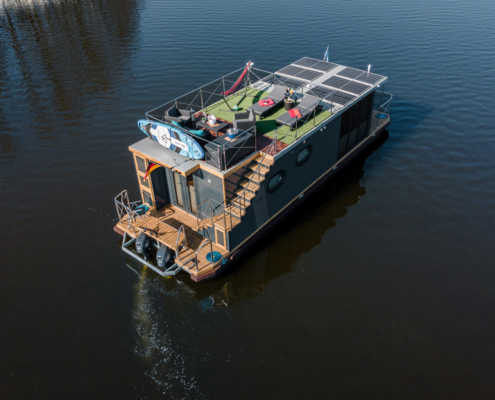 Die stetig wachsende Zahl von Charterkunden und die Vielfalt der deutschen Territorien lassen vermuten, dass sich Deutschland als Alternative zu Irland, Frankreich und den Niederlanden etabliert hat.